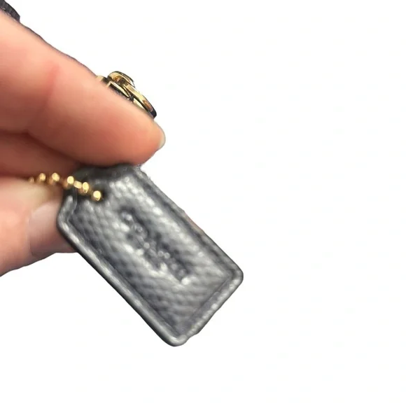 Coach Leather Navy Blue Bow Wristlet - Picture 3 of 4